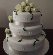3 tier wedding cake.