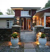 This luxury 5 star Wanaka bed and breakfast lodge is a haven of tranquility, ideal for a romantic honeymoon or wedding.