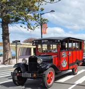 'Monte' the 1930's Ford Bus - Seats 8 - Hooters
