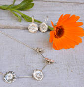 Jewel Beetles Floral jewellery collection