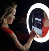 emEmail images to yourself and friends