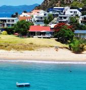 Absolute Beachfront - all tide swimming